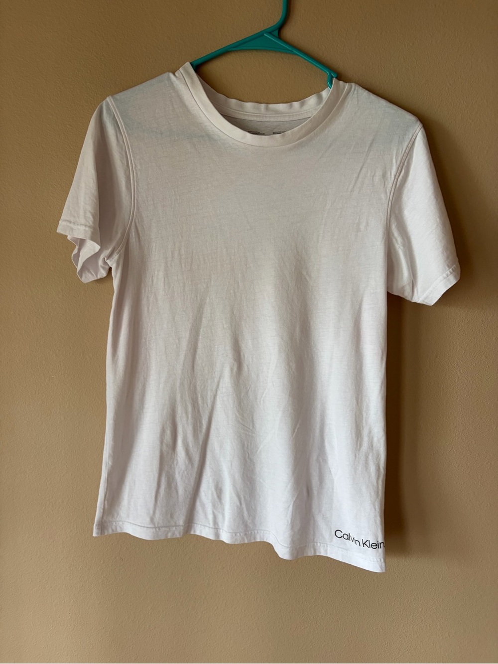Calvin Klein White Short Sleeve Crew Neck Youth XL Tee